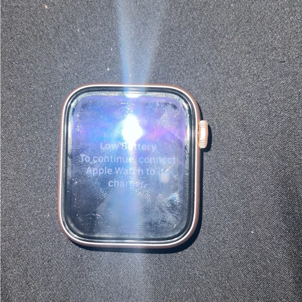 Apple Watch SE gold 44 mm